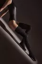 Kolor: black