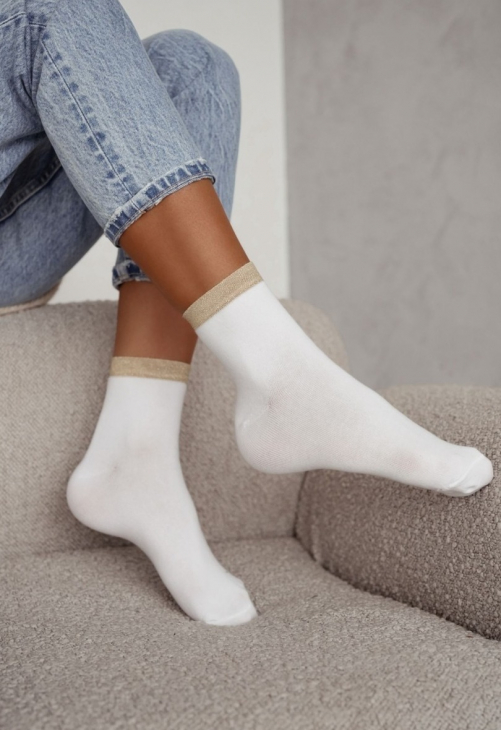 Milena Skarpetki Damskie Wzorzyste Ściągacz Z Lurexem 0200.200