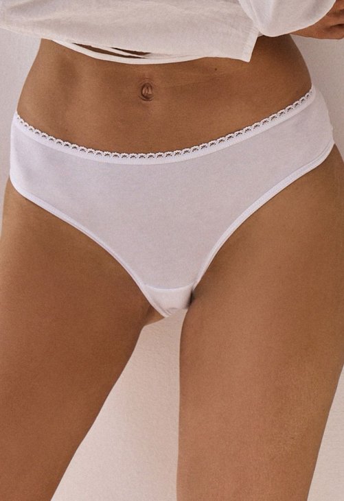 Róża Figi Model Pure Promise Nr 20 191801 White