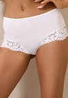 Róża Figi Model Pure Promise Nr 33 235507 White
