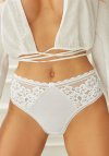 Róża Figi Model Pure Promise Nr 12 174144 White