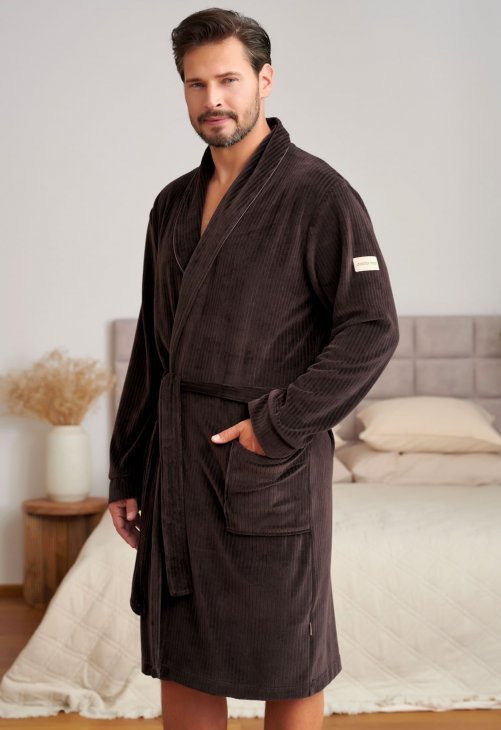 Welurowy szlafrok męski z kapturem Doctor Nap SMW.7549 brązowy
