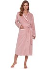 Doctor Nap Elegancki welurowy szlafrok w kolorze pudrowego różu SWA.1078