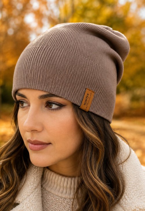 Cienka czapka damska z modalem beanie Noviti CZ115
